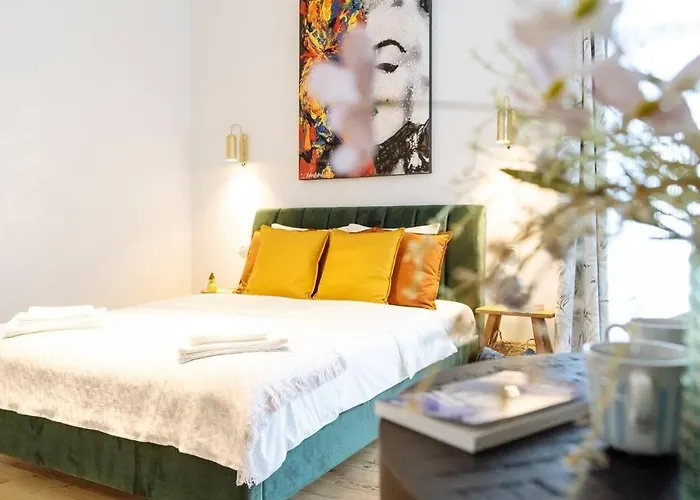 Le Bijou De Marilyn *