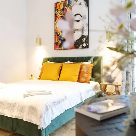 Le Bijou De Marilyn *